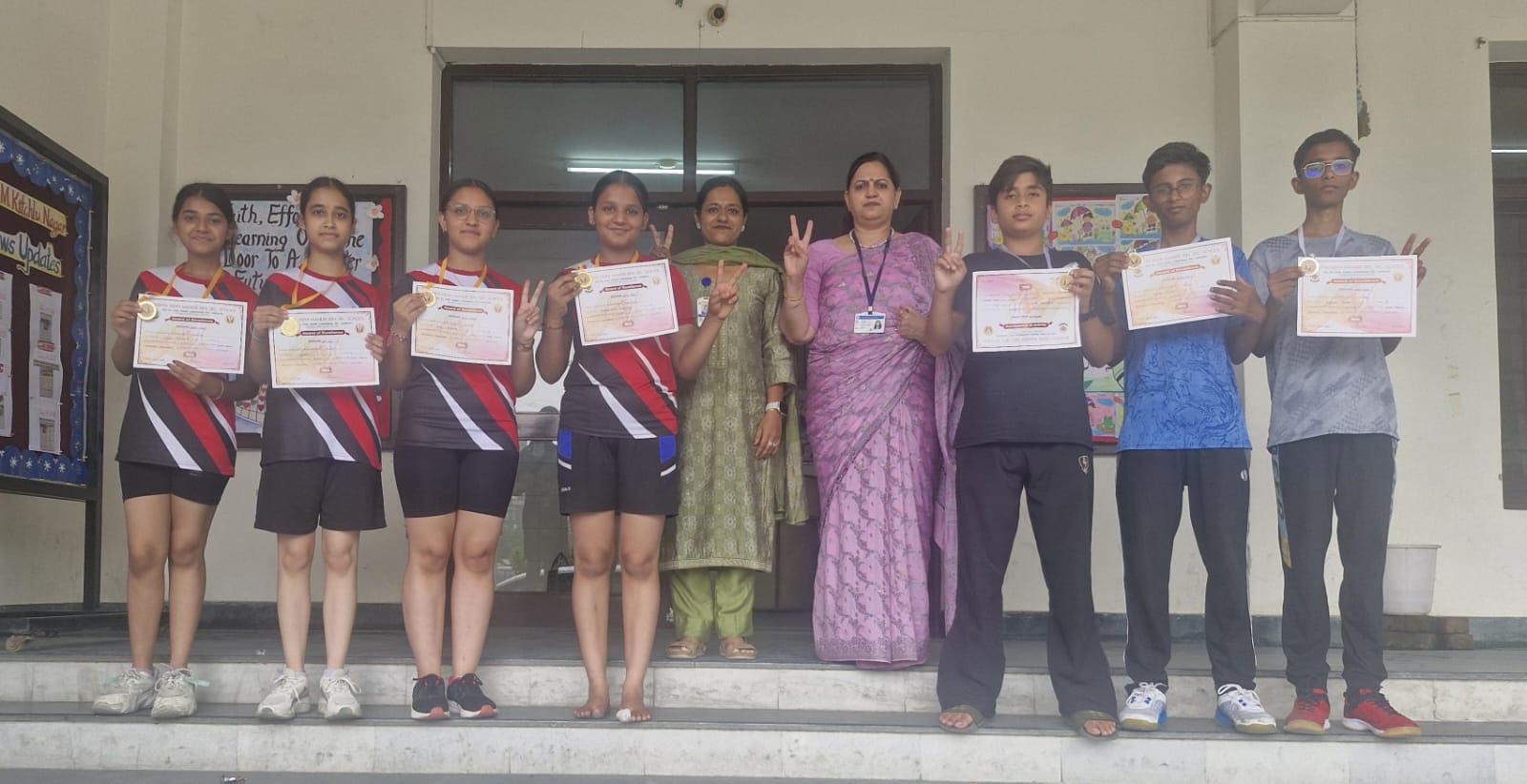 Badminton Excellence: BVM Kitchlu Nagar Ludhiana Shines in Inter Branch Badminton Tournament